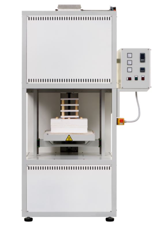 integrated debind and sintering furnace with big volume